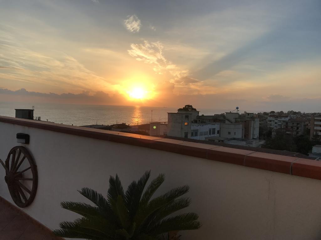 Le Terrazze sul Mare Rooms Melito Di Porto Salvo Exterior foto